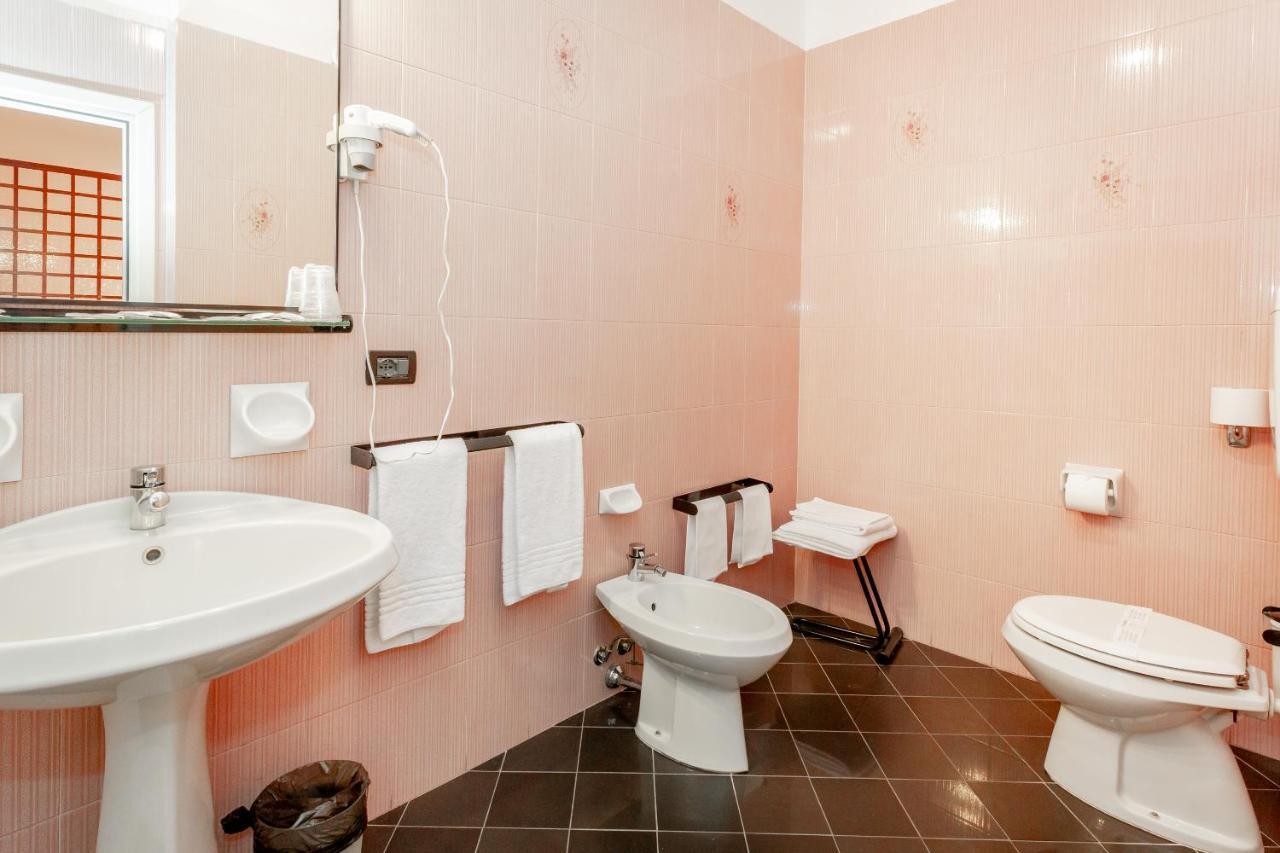 Rhi Porta Bologna Hotel Pieve di Cento Buitenkant foto